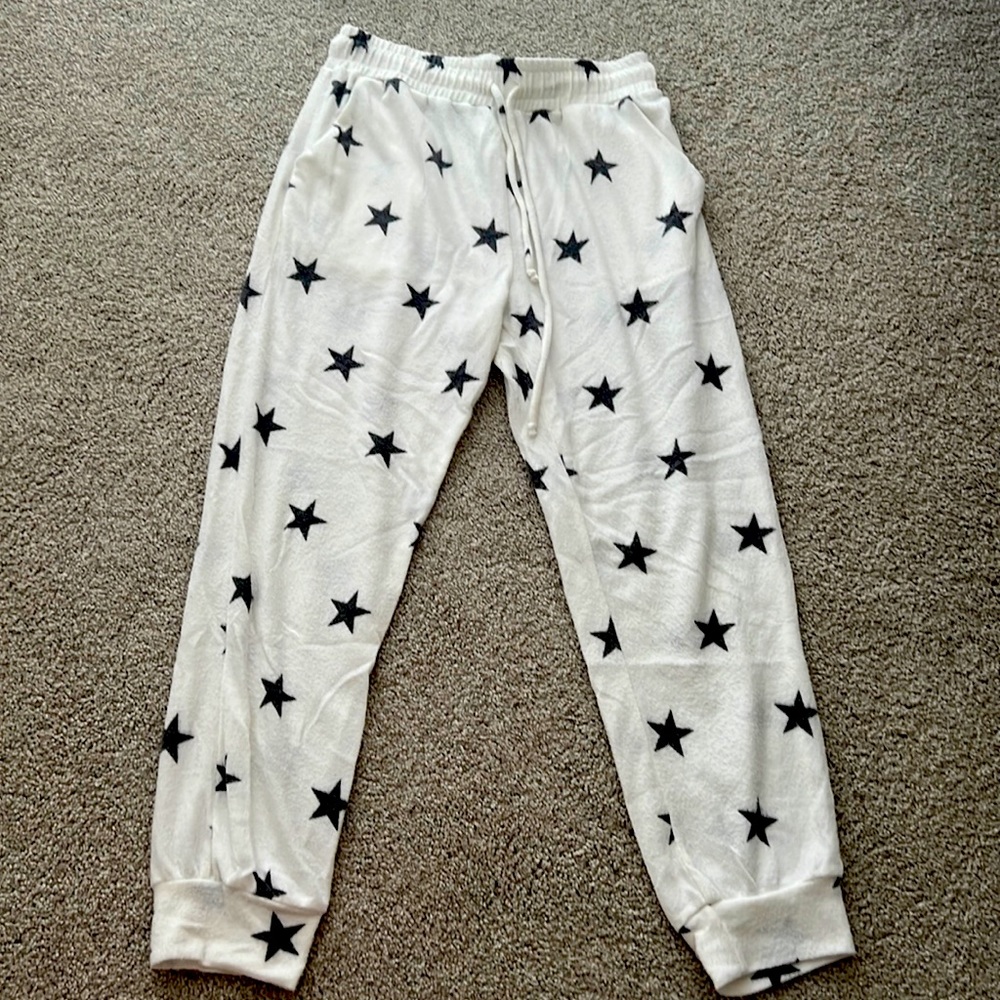 don’t know where it’s from but very cute set